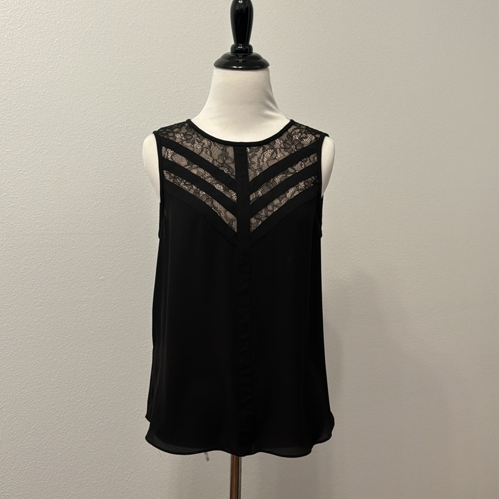 XS BCBG Maxazria lace top